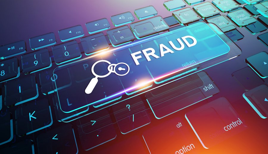 How can I protect myself from credit card fraud when I'm online?