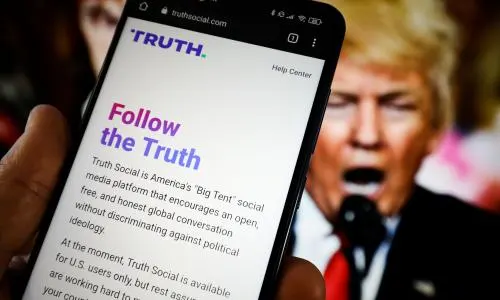 Procedures for Pre-Ordering Donald Trump's Truth Social App!