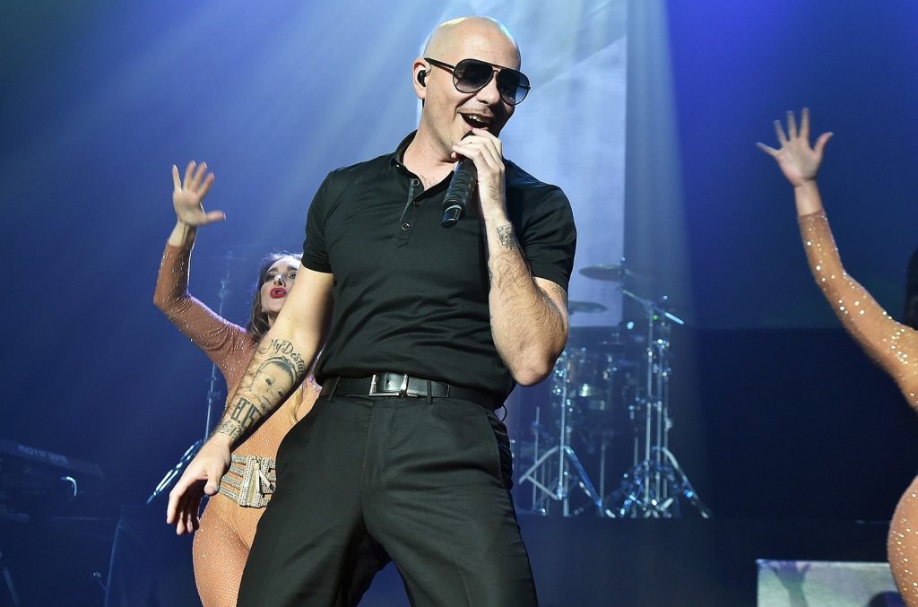 The Video of Rapper Pitbull with Long Hair Goes Viral and Stitches Tiktok Users