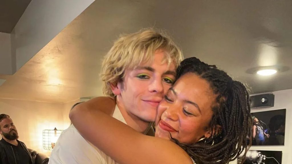 Who Is Ross Lynch Dating?