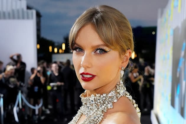 A New Song Title Has Been Announced for Taylor Swift's Upcoming Album 'Midnights Mayhem'!
