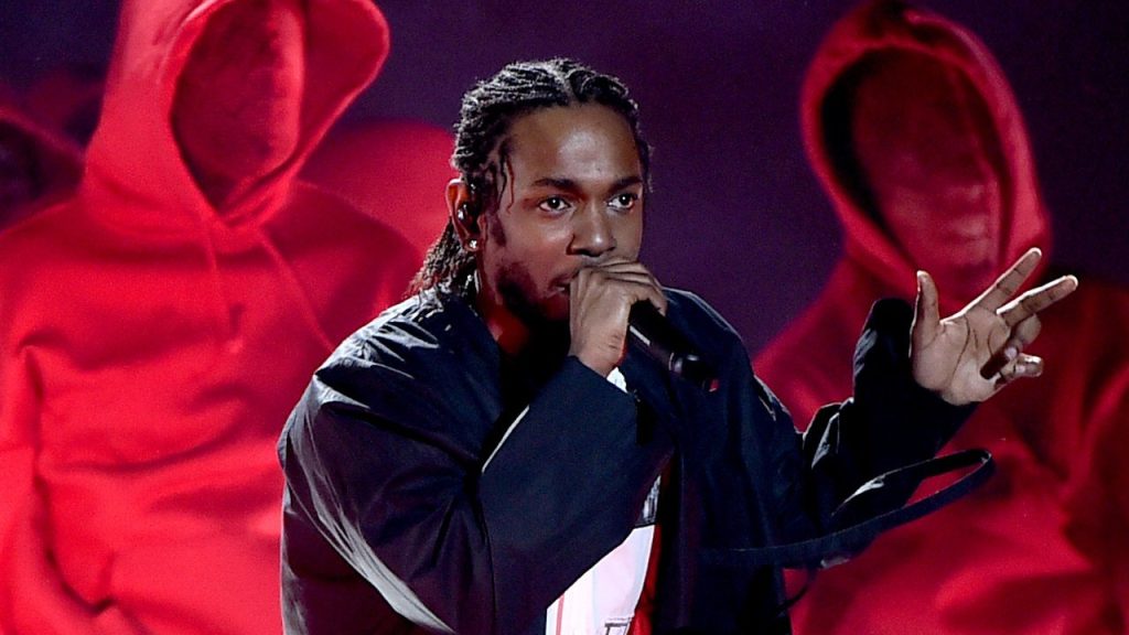 Sampha and Kendrick Lamar Perform 'Father Time' on 'SNL'!