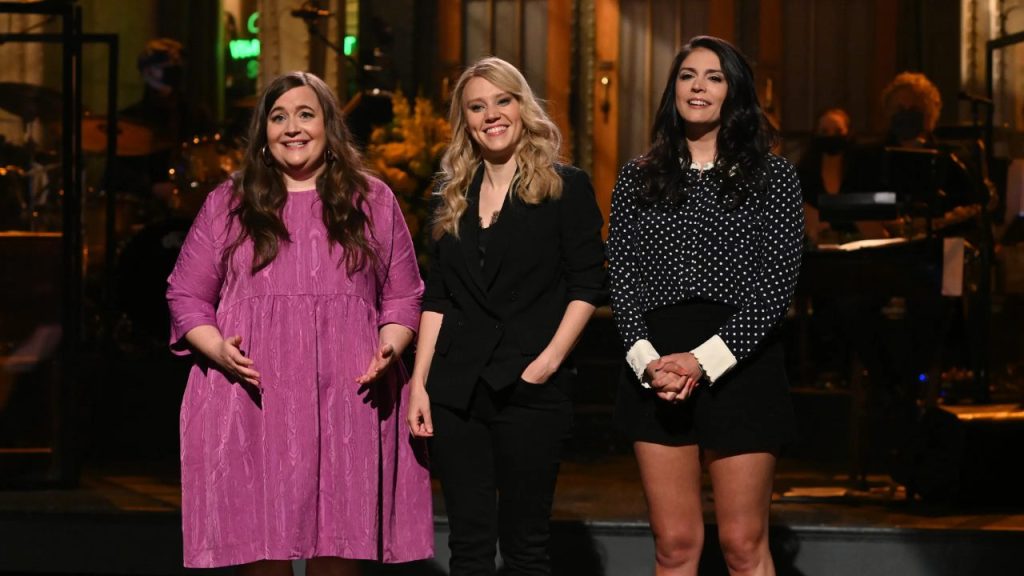 'Saturday Night Live' Opens with Cecily Strong's Departure!