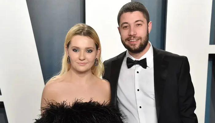 Abigail Breslin Marries Ira Kunyansky Nearly 1 Year After Getting Engaged