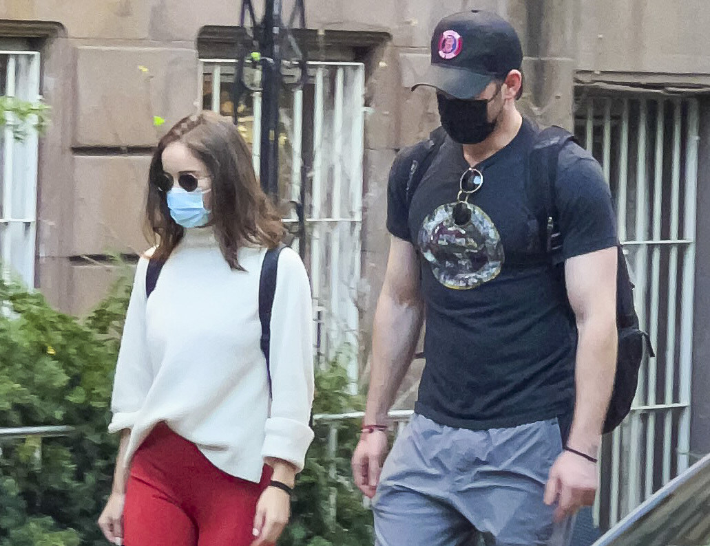 Chris Evans Shares Sweet Photos with Girlfriend Alba Baptista for Valentine's Day