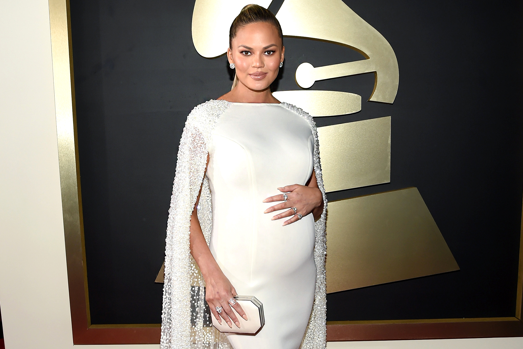 The best celebrity maternity looks