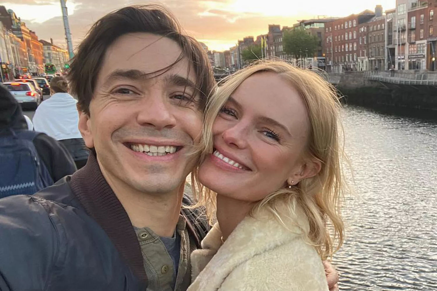 Kate Bosworth and Justin Long Confirm They're Engaged, Recall Proposal 