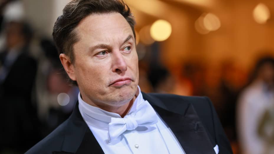 rajkotupdates.news : political leaders invited elon musk to set up tesla plants in their states