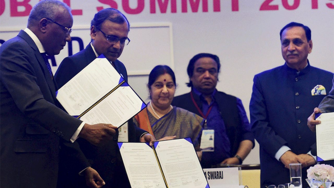 rajkot updates news during the sixth phase of vibrant gujarat summit 135 mous were signed
